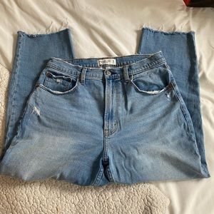 Abercrombie & Fitch Ankle Straight Ultra High Rise Curve Love